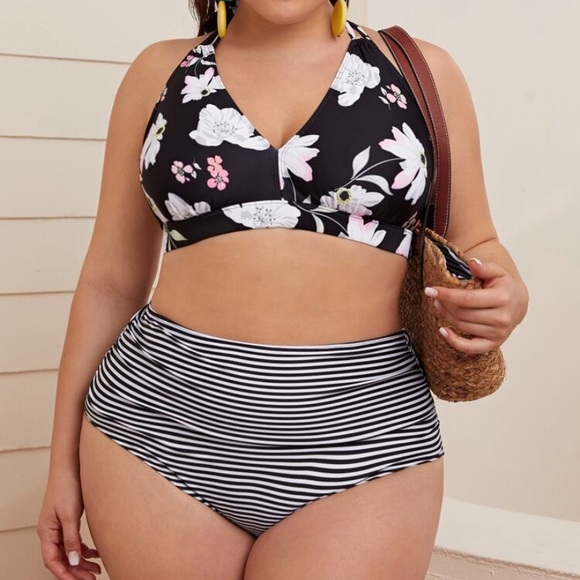 SOLD - Picture 4 of 5